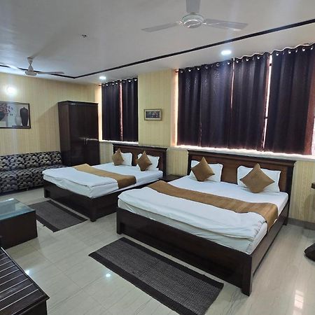 Hotel Amritsar Inn Buitenkant foto