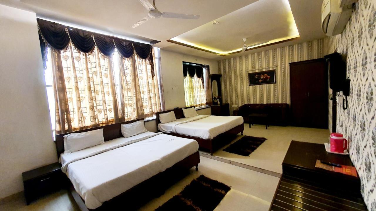 Hotel Amritsar Inn Buitenkant foto