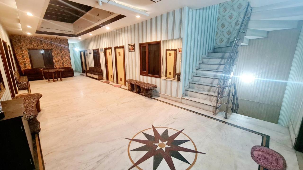 Hotel Amritsar Inn Buitenkant foto