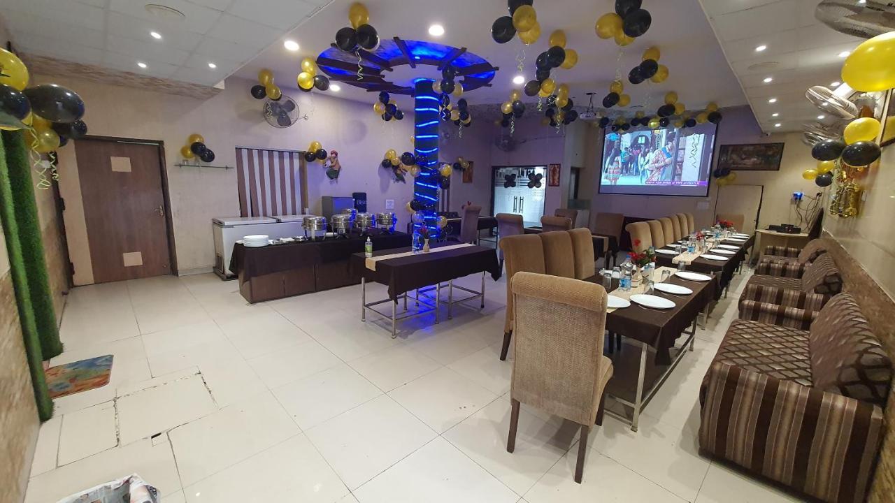 Hotel Amritsar Inn Buitenkant foto